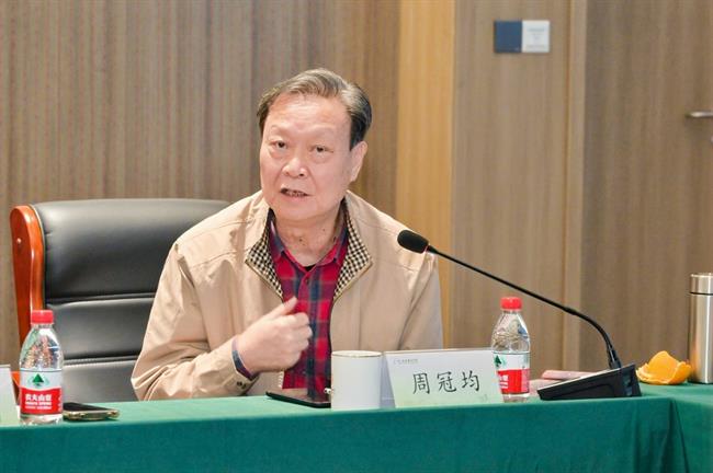 周冠.jpg 周冠.jpg