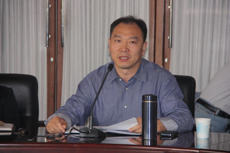 音乐系主任、党总支副书记郭义江发言